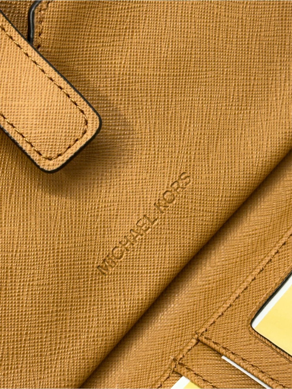 (new+tag) Michael Kors Pebbled Leather Brown Acorn Wristlet with Gold Hardware - Picture 6 of 9